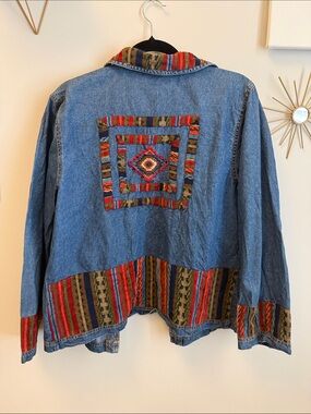 Western Embroidered Pattern Denim Jacket - Blue